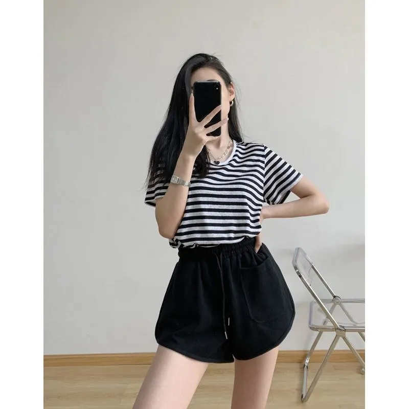 Casual Versatile Loose Fit Sports Slimming High-Waisted Shorts